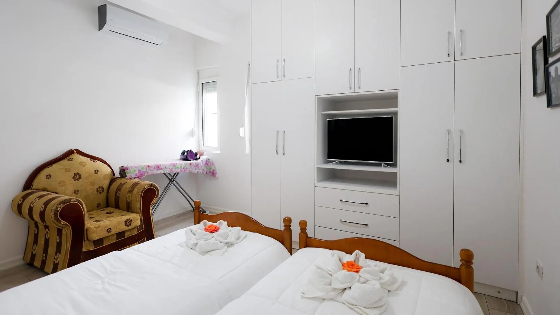 Villa Likaj Berat