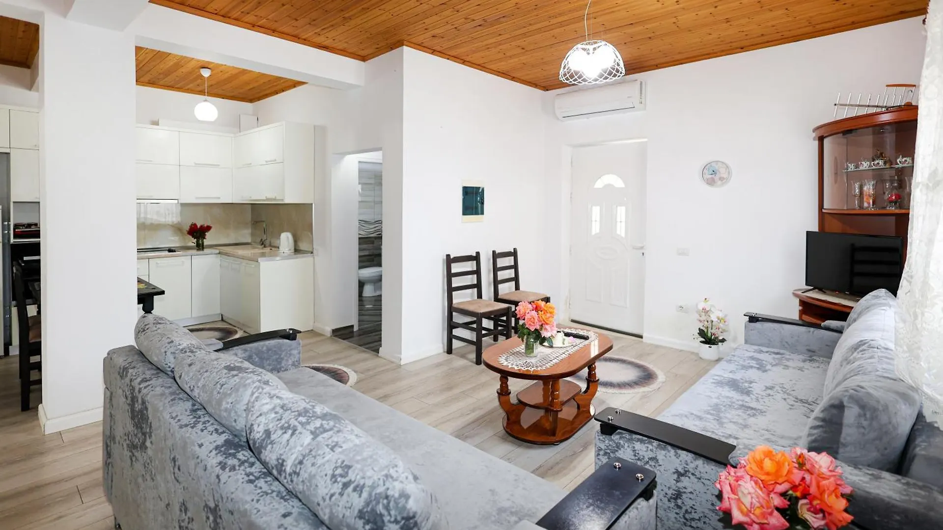 Villa Likaj Berat Albania