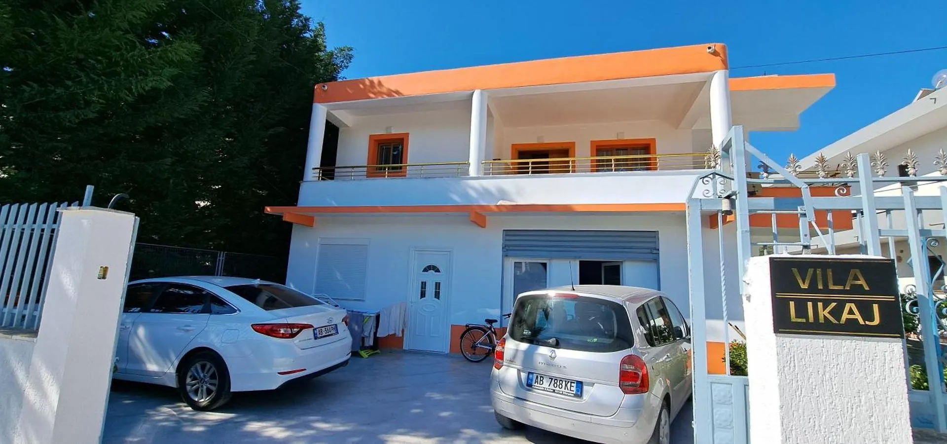 Villa Likaj Berat 0*,  Albania